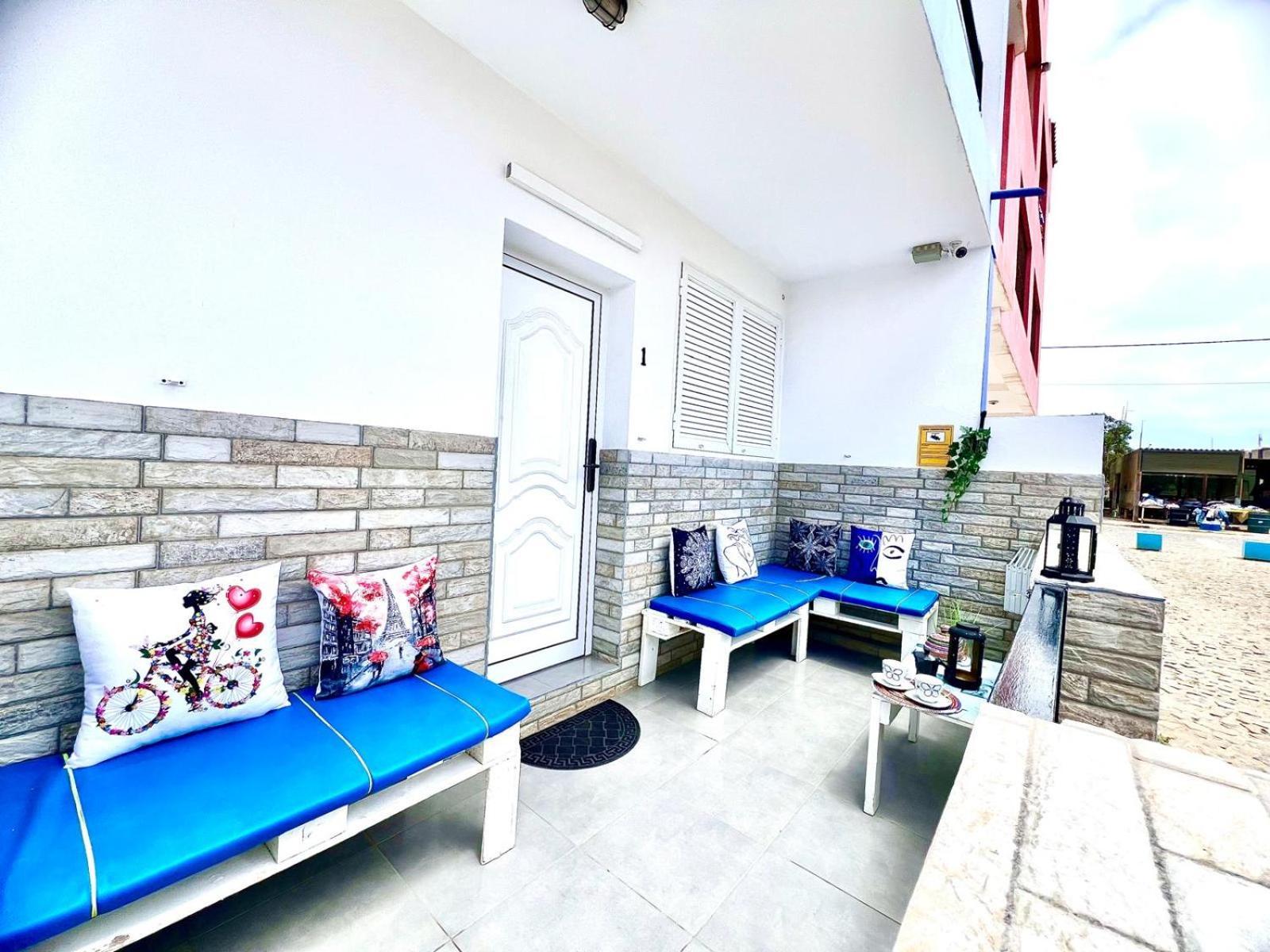 Animos! Apartments - 10 Modern Apartments Near The City & Beach, Perfect For Nomads, Travellers, Families, Watersports! サンタ・マリア エクステリア 写真
