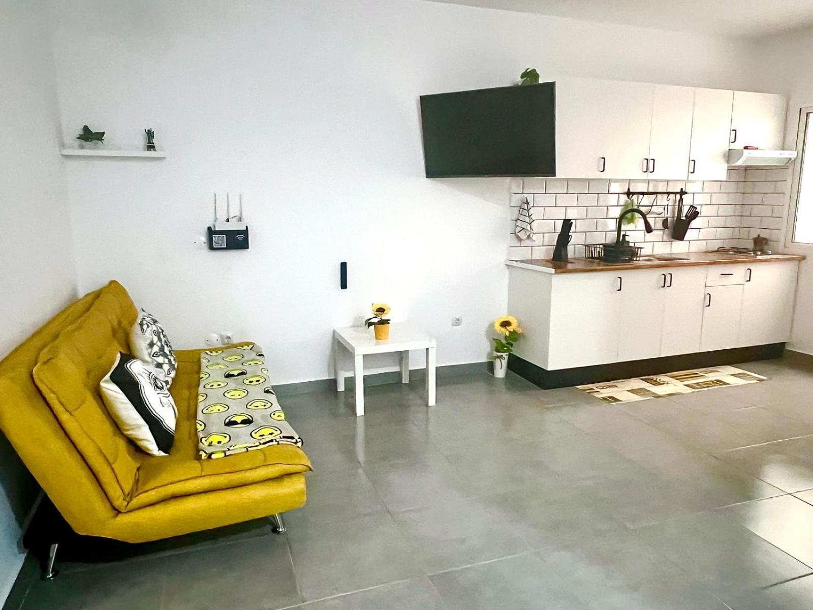 Animos! Apartments - 10 Modern Apartments Near The City & Beach, Perfect For Nomads, Travellers, Families, Watersports! サンタ・マリア エクステリア 写真
