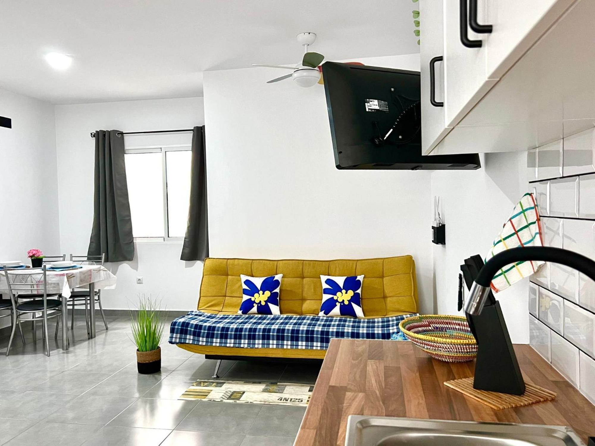 Animos! Apartments - 10 Modern Apartments Near The City & Beach, Perfect For Nomads, Travellers, Families, Watersports! サンタ・マリア エクステリア 写真